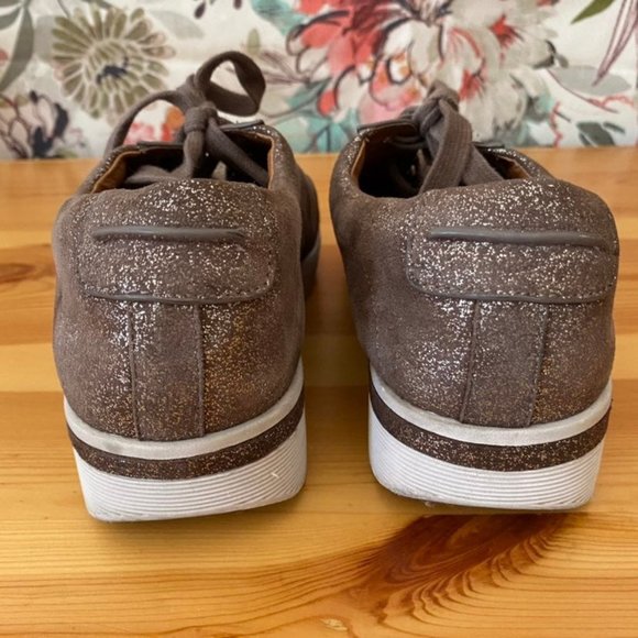 Gentle Souls by Kenneth Cole Women's Haddie Low Profile Fashion Sneaker Size 8.5 - Picture 4 of 12